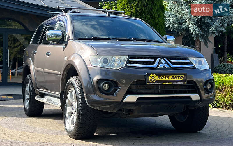Mitsubishi Pajero Sport 2013