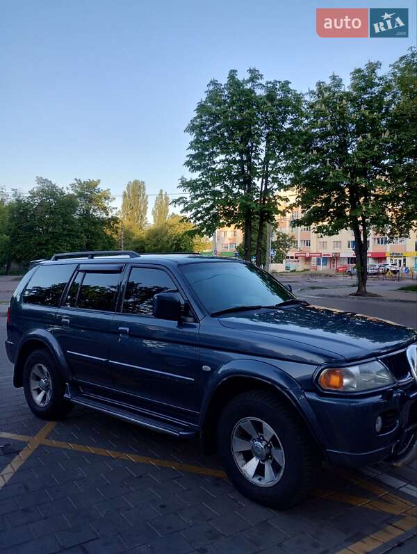 Позашляховик / Кросовер Mitsubishi Pajero Sport 2007 в Черкасах