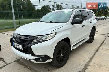 Внедорожник / Кроссовер Mitsubishi Pajero Sport 2017 в Львове