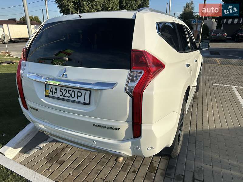 Внедорожник / Кроссовер Mitsubishi Pajero Sport 2018 в Киеве