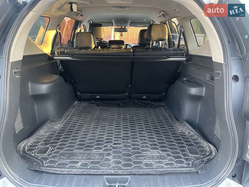 Внедорожник / Кроссовер Mitsubishi Pajero Sport 2018 в Киеве