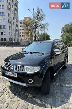 Позашляховик / Кросовер Mitsubishi Pajero Sport 2012 в Харкові