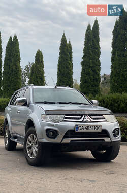Внедорожник / Кроссовер Mitsubishi Pajero Sport 2015 в Черкассах