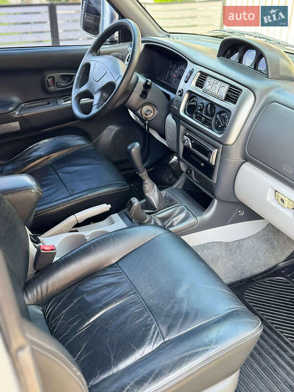 Внедорожник / Кроссовер Mitsubishi Pajero Sport 2007 в Ужгороде фото 3 Внедорожник / Кроссовер Mitsubishi Pajero Sport 2007 в Ужгороде