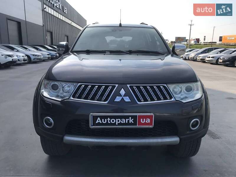 Позашляховик / Кросовер Mitsubishi Pajero Sport 2011 в Львові
