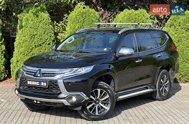 Внедорожник / Кроссовер Mitsubishi Pajero Sport 2016 в Львове