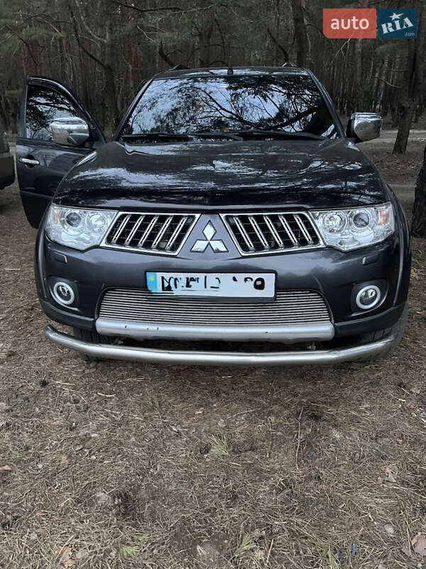 Позашляховик / Кросовер Mitsubishi Pajero Sport 2011 в Києві фото 20 Позашляховик / Кросовер Mitsubishi Pajero Sport 2011 в Києві