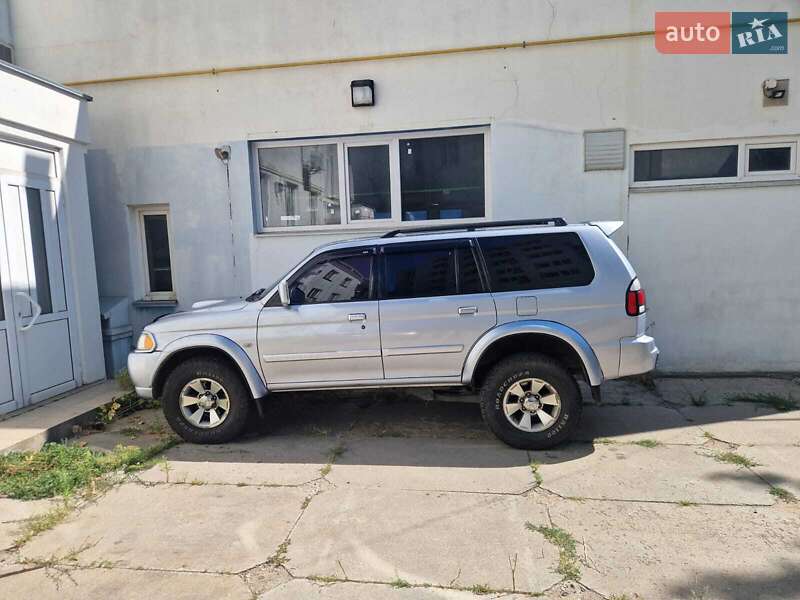 Внедорожник / Кроссовер Mitsubishi Pajero Sport 2006 в Николаеве