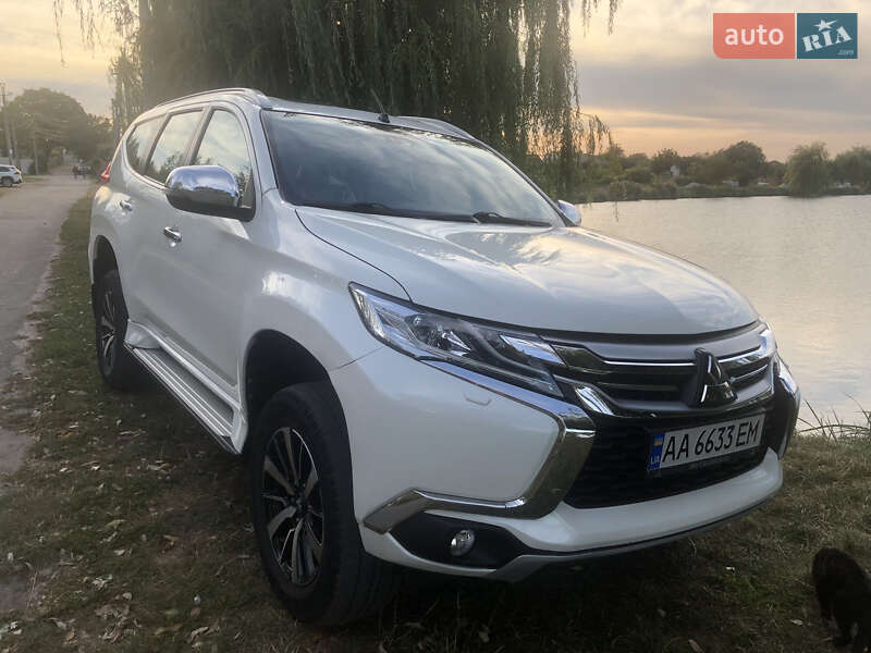Mitsubishi Pajero Sport 2019