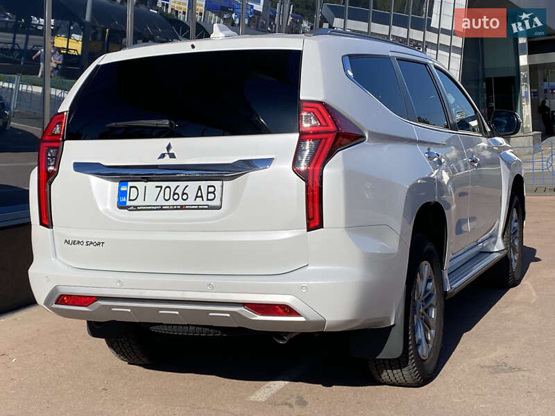Внедорожник / Кроссовер Mitsubishi Pajero Sport 2024 в Киеве
