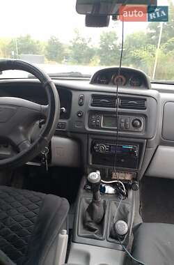 Внедорожник / Кроссовер Mitsubishi Pajero Sport 2003 в 