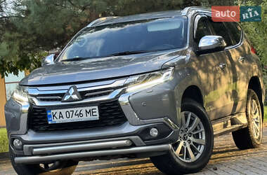 Позашляховик / Кросовер Mitsubishi Pajero Sport 2019 в Дрогобичі