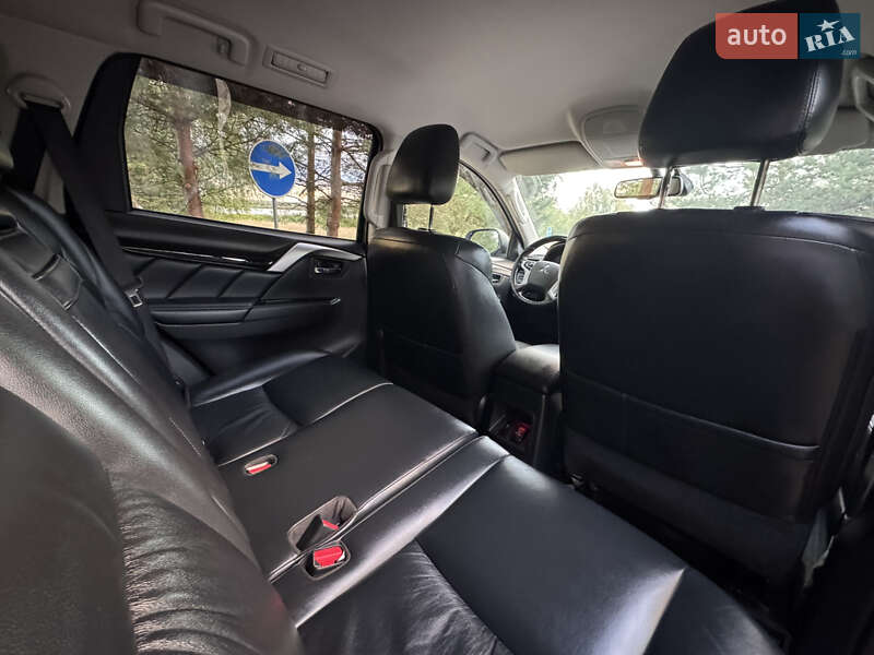 Внедорожник / Кроссовер Mitsubishi Pajero Sport 2019 в Дрогобыче