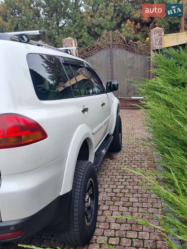 Внедорожник / Кроссовер Mitsubishi Pajero Sport 2011 в Одессе