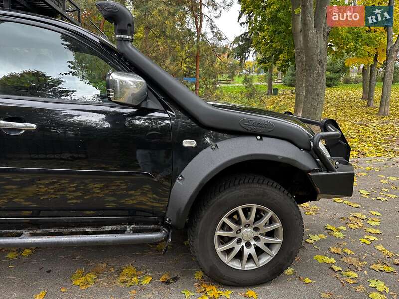 Внедорожник / Кроссовер Mitsubishi Pajero Sport 2010 в Киеве фото 6 Внедорожник / Кроссовер Mitsubishi Pajero Sport 2010 в Киеве