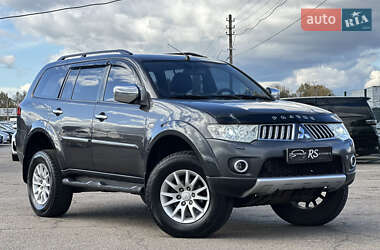 Внедорожник / Кроссовер Mitsubishi Pajero Sport 2010 в Киеве