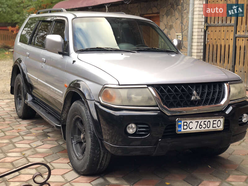Позашляховик / Кросовер Mitsubishi Pajero Sport 2004 в Рахові