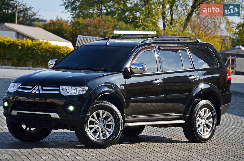 Позашляховик / Кросовер Mitsubishi Pajero Sport 2013 в Дніпрі