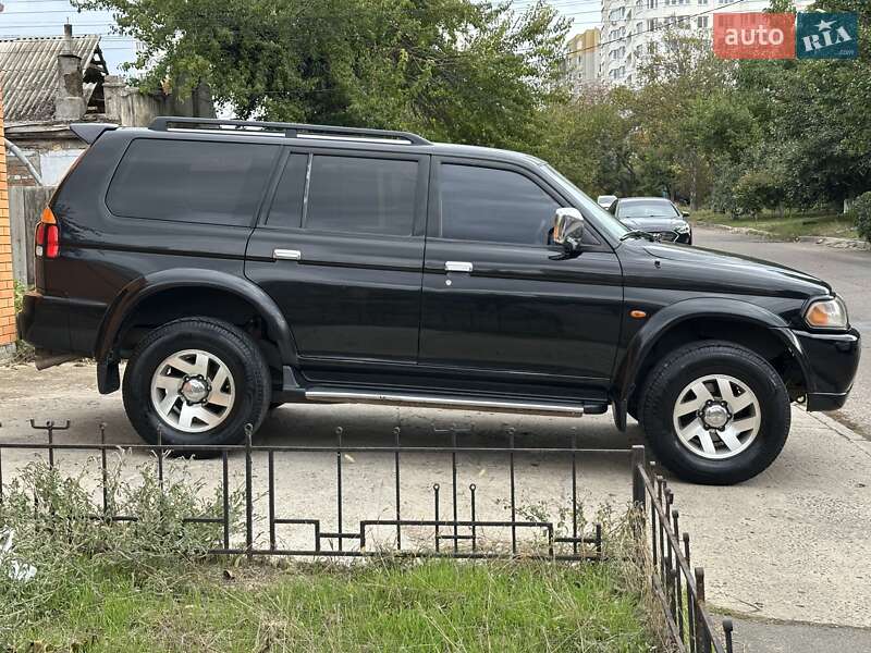 Внедорожник / Кроссовер Mitsubishi Pajero Sport 2001 в Одессе