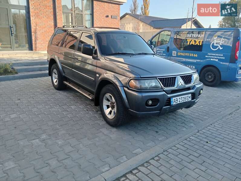 Позашляховик / Кросовер Mitsubishi Pajero Sport 2008 в Умані