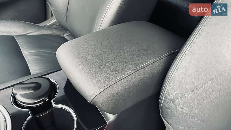 Внедорожник / Кроссовер Mitsubishi Pajero Sport 2017 в Киеве фото 69 Внедорожник / Кроссовер Mitsubishi Pajero Sport 2017 в Киеве