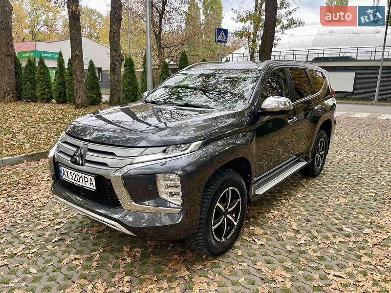 Внедорожник / Кроссовер Mitsubishi Pajero Sport 2021 в Харькове