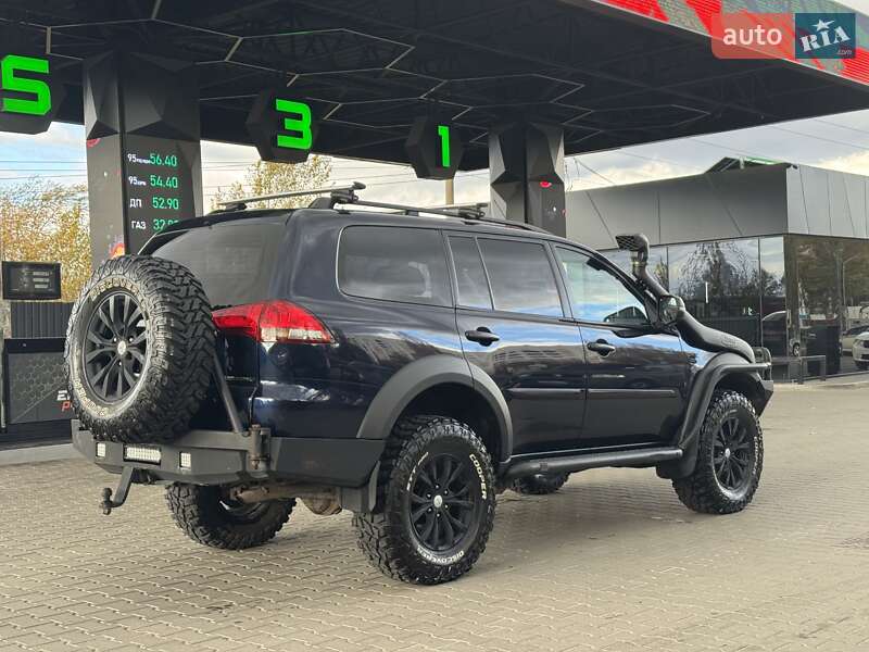 Внедорожник / Кроссовер Mitsubishi Pajero Sport 2013 в Киеве фото 15 Внедорожник / Кроссовер Mitsubishi Pajero Sport 2013 в Киеве