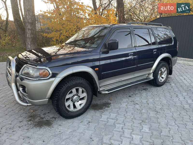 Внедорожник / Кроссовер Mitsubishi Pajero Sport 2004 в Черновцах