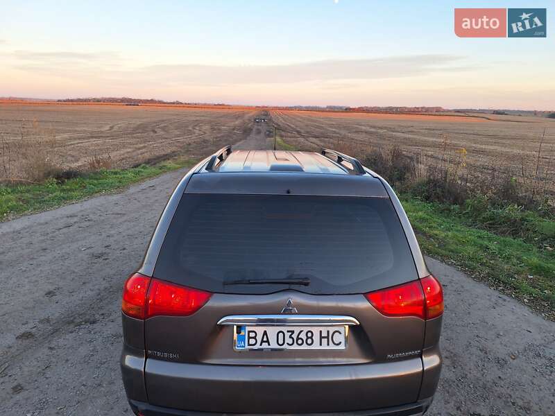 Внедорожник / Кроссовер Mitsubishi Pajero Sport 2012 в Чуднове