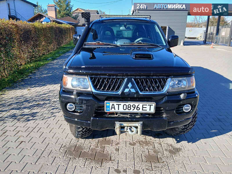 Внедорожник / Кроссовер Mitsubishi Pajero Sport 2005 в Косове