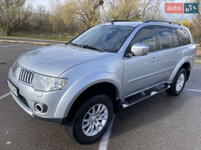 Mitsubishi Pajero Sport 2010
