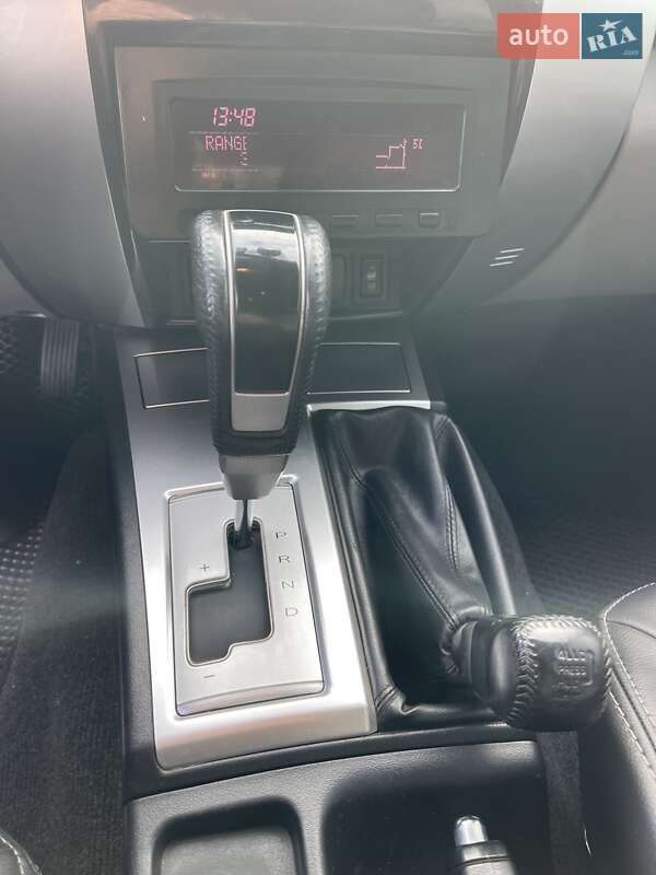 Внедорожник / Кроссовер Mitsubishi Pajero Sport 2010 в Киеве