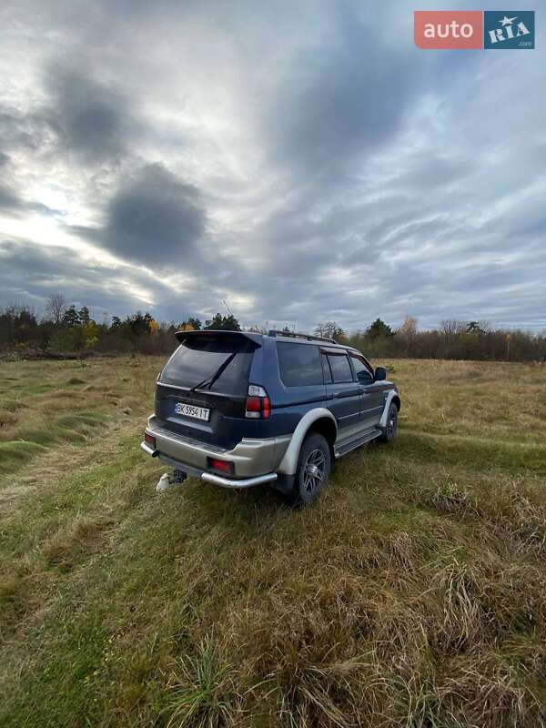 Позашляховик / Кросовер Mitsubishi Pajero Sport 2005 в Рокитному