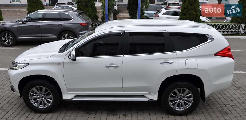 Внедорожник / Кроссовер Mitsubishi Pajero Sport 2016 в Одессе фото 3 Внедорожник / Кроссовер Mitsubishi Pajero Sport 2016 в Одессе