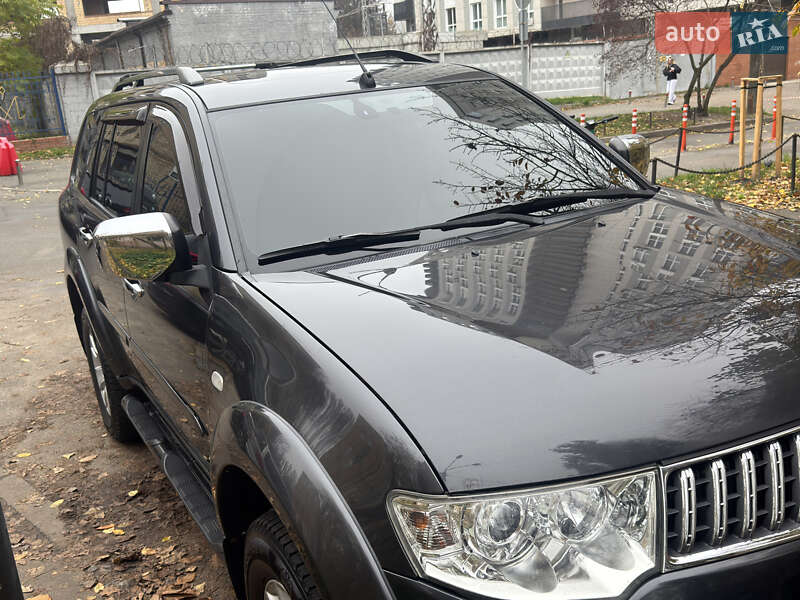 Позашляховик / Кросовер Mitsubishi Pajero Sport 2011 в Києві фото 46 Позашляховик / Кросовер Mitsubishi Pajero Sport 2011 в Києві