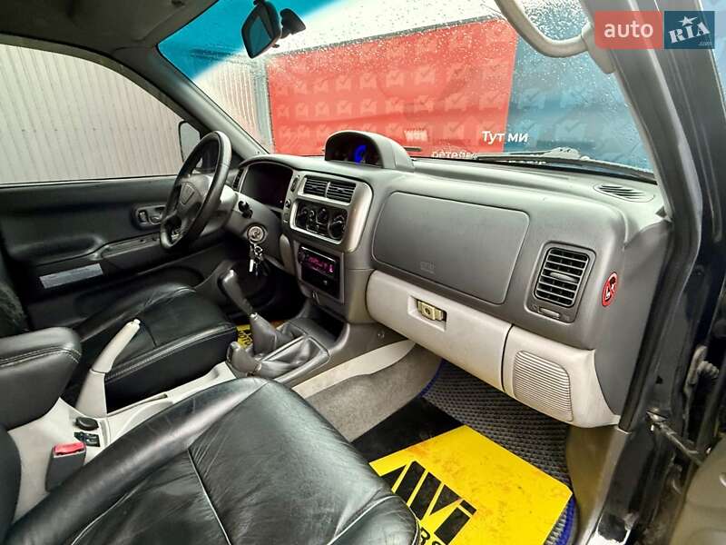 Позашляховик / Кросовер Mitsubishi Pajero Sport 2006 в Києві