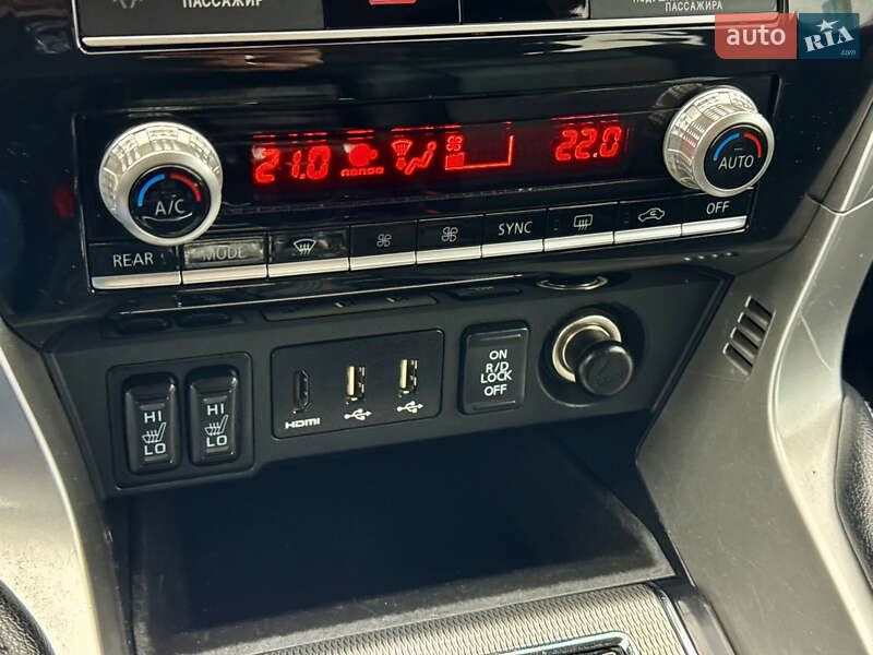 Внедорожник / Кроссовер Mitsubishi Pajero Sport 2019 в Киеве