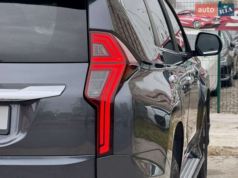 Внедорожник / Кроссовер Mitsubishi Pajero Sport 2019 в Киеве