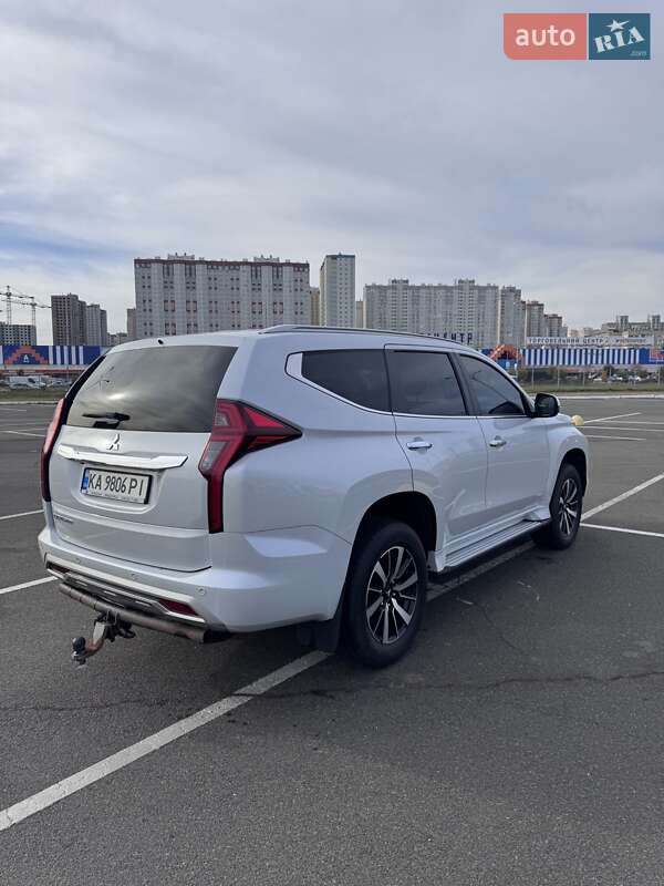 Внедорожник / Кроссовер Mitsubishi Pajero Sport 2019 в Киеве фото 2 Внедорожник / Кроссовер Mitsubishi Pajero Sport 2019 в Киеве