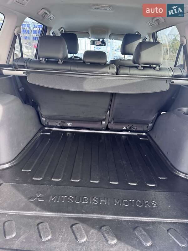 Внедорожник / Кроссовер Mitsubishi Pajero Sport 2019 в Киеве фото 10 Внедорожник / Кроссовер Mitsubishi Pajero Sport 2019 в Киеве