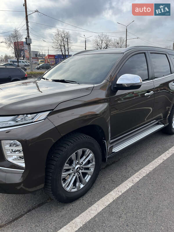 Внедорожник / Кроссовер Mitsubishi Pajero Sport 2021 в Казанке фото 3 Внедорожник / Кроссовер Mitsubishi Pajero Sport 2021 в Казанке