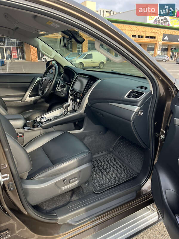 Внедорожник / Кроссовер Mitsubishi Pajero Sport 2021 в Казанке фото 28 Внедорожник / Кроссовер Mitsubishi Pajero Sport 2021 в Казанке