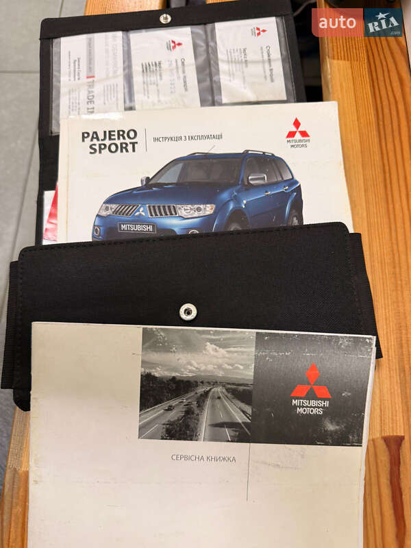 Внедорожник / Кроссовер Mitsubishi Pajero Sport 2011 в Черновцах