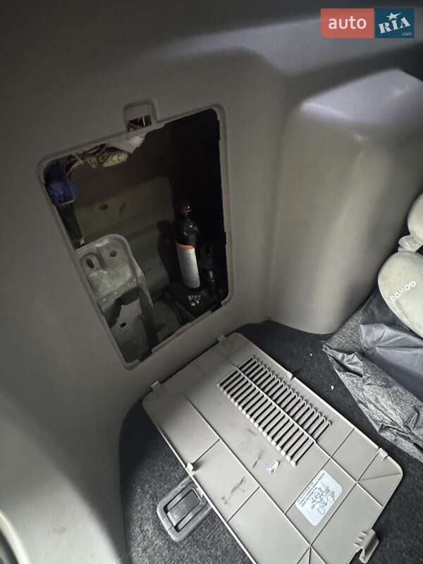 Внедорожник / Кроссовер Mitsubishi Pajero Sport 2013 в Ивано-Франковске фото 10 Внедорожник / Кроссовер Mitsubishi Pajero Sport 2013 в Ивано-Франковске