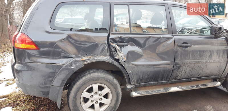 Внедорожник / Кроссовер Mitsubishi Pajero Sport 2012 в Львове