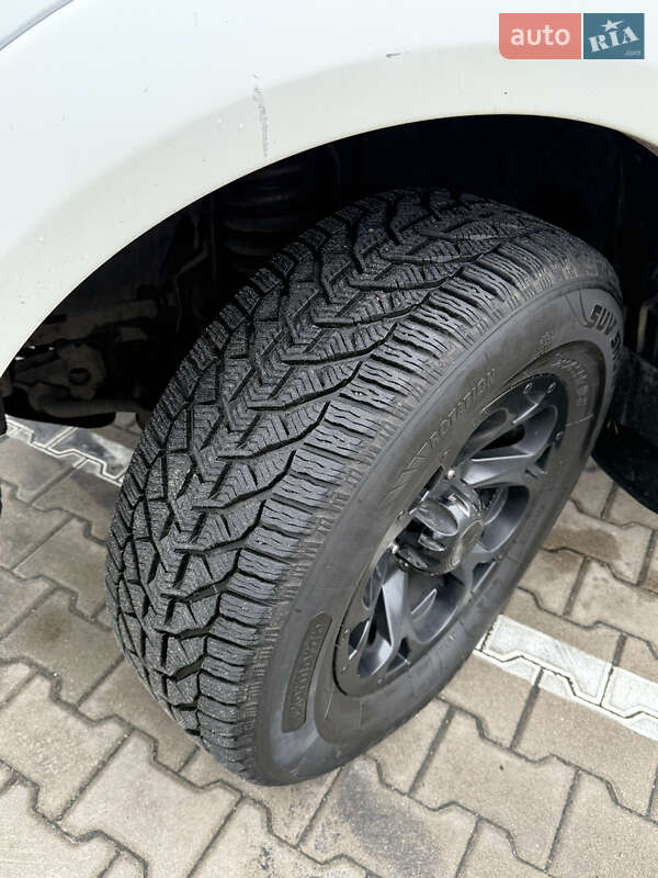 Позашляховик / Кросовер Mitsubishi Pajero Sport 2012 в Києві