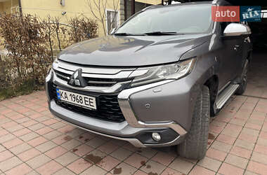 Позашляховик / Кросовер Mitsubishi Pajero Sport 2016 в Києві