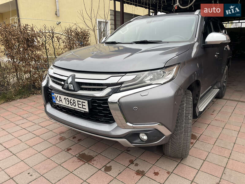 Mitsubishi Pajero Sport 2016 Mitsubishi Pajero Sport 2016