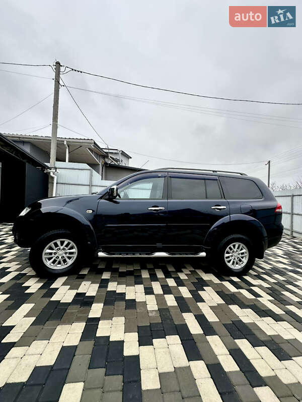 Mitsubishi Pajero Sport 2013 Mitsubishi Pajero Sport 2013