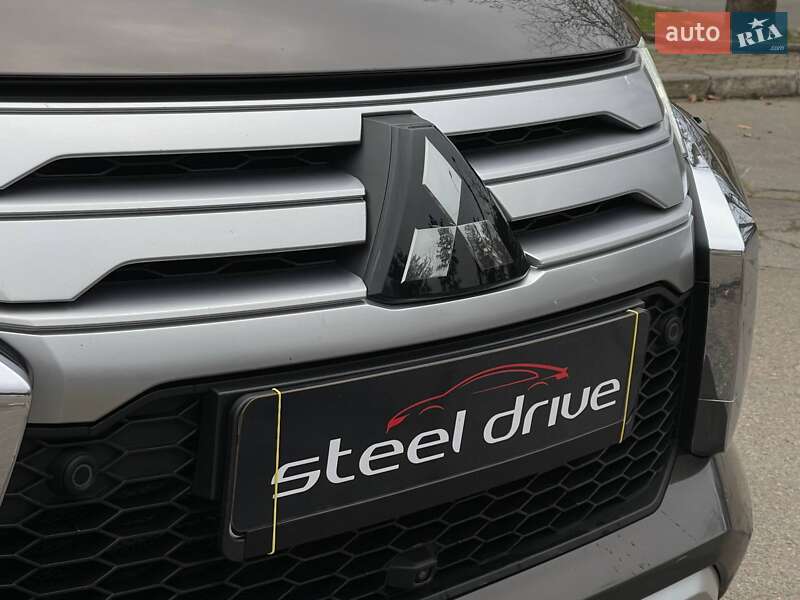 Внедорожник / Кроссовер Mitsubishi Pajero Sport 2021 в Николаеве фото 13 Внедорожник / Кроссовер Mitsubishi Pajero Sport 2021 в Николаеве